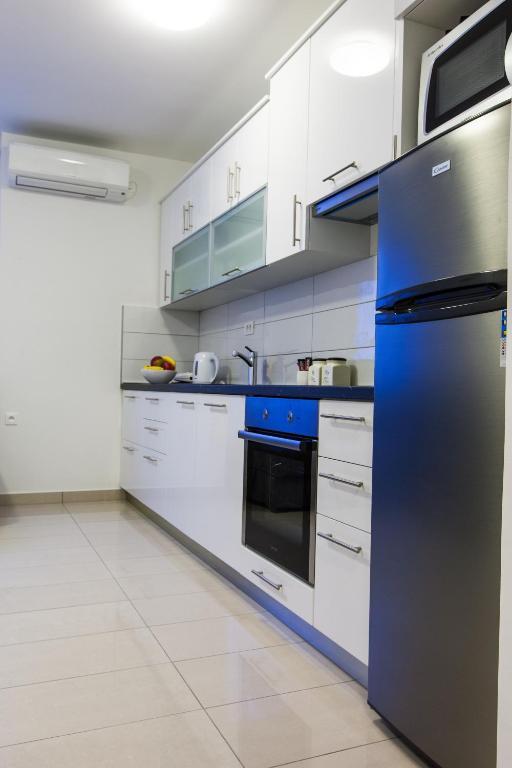 Kalelarga Apartment *